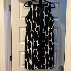 Ann Taylor dress with black belt